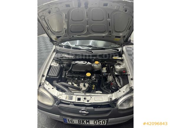 1998 MODEL CORSA