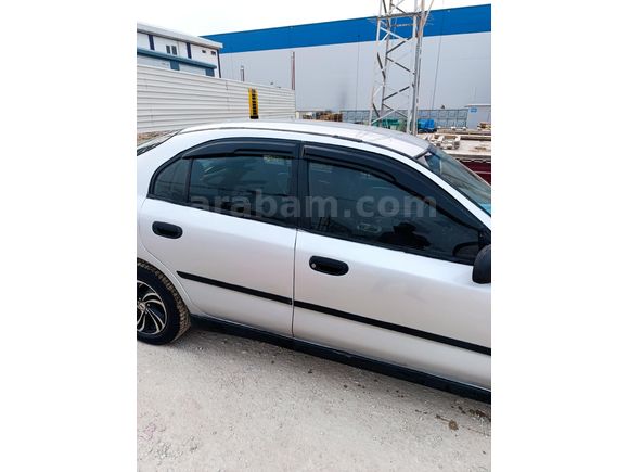 Sahibinden Mitsubishi Carisma 1.6 GLX 2000 Model