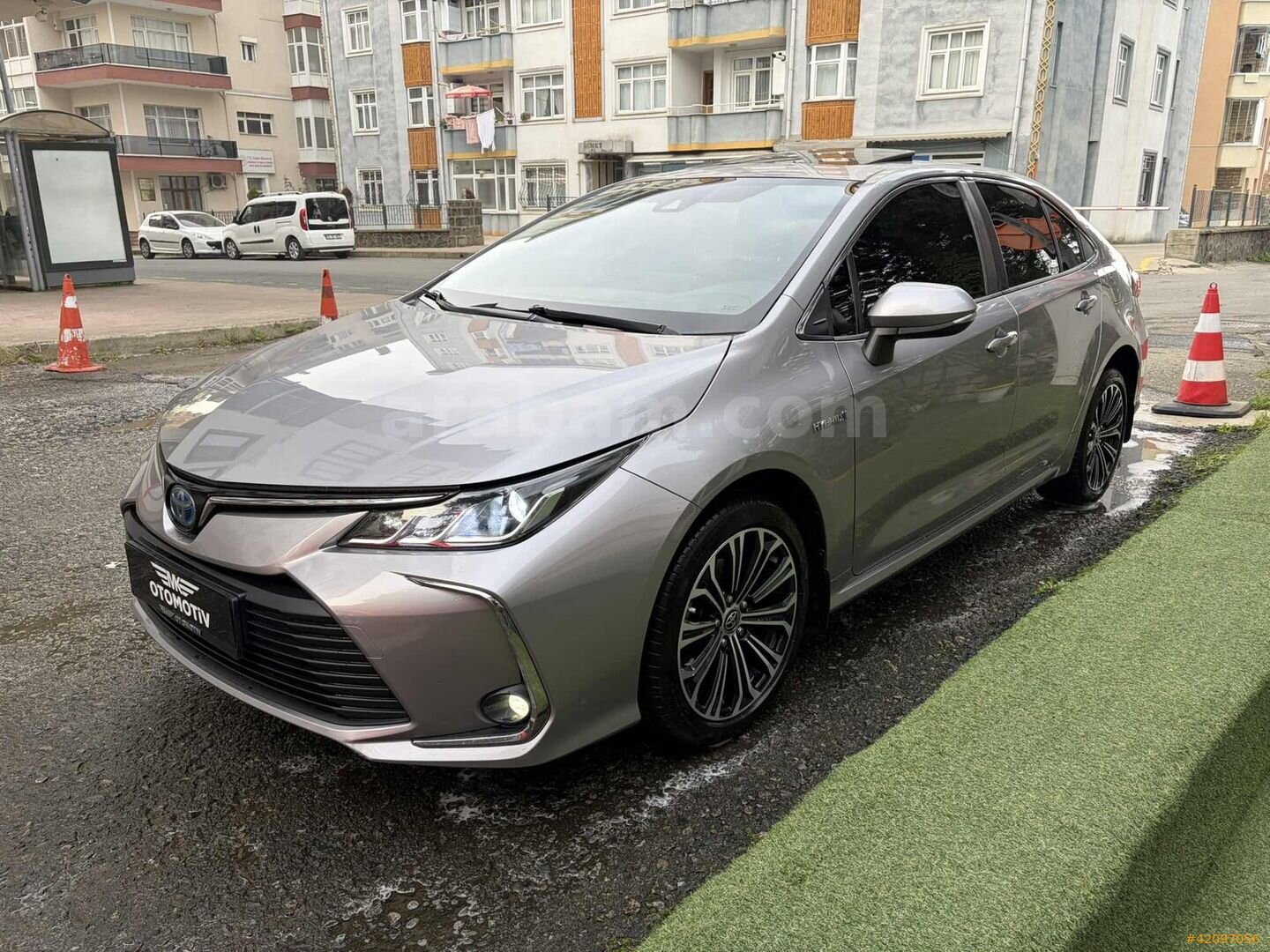 Galeriden Toyota Corolla 1.8 Hybrid Flame X-Pack 2021 Model Rize 113.500 km Gri 3
