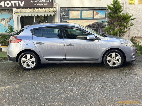 12 AY TAKSİT İMKANI İLE 2010 MEGANE 105 BG