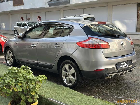 12 AY TAKSİT İMKANI İLE 2010 MEGANE 105 BG
