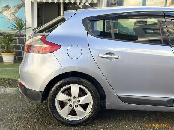12 AY TAKSİT İMKANI İLE 2010 MEGANE 105 BG