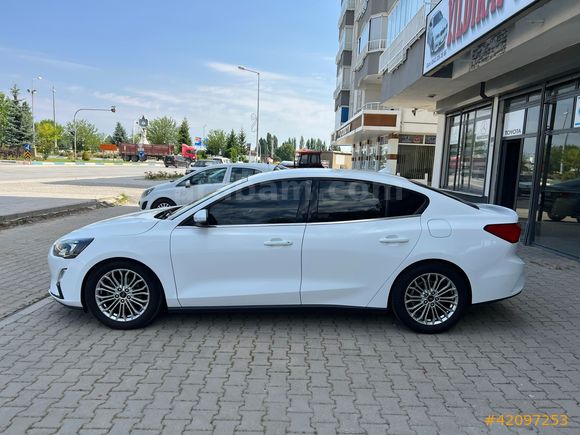 HATASIZ BOYASIZ DEĞİŞENSİZ 2020 FORD FOCUS TİTANİUM