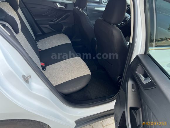 HATASIZ BOYASIZ DEĞİŞENSİZ 2020 FORD FOCUS TİTANİUM