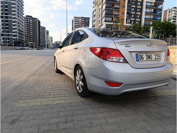 Sahibinden Hyundai Accent Blue 1.4 D-CVVT Mode Plus 2015 Model