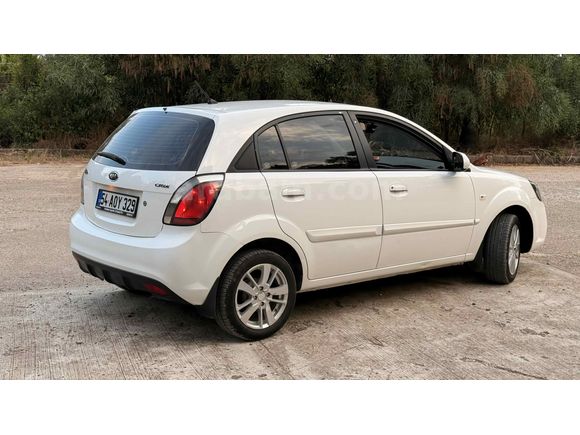 Sahibinden Kia Rio 1.5 CRDi EX Comfort 2011 Model 