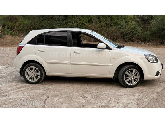 Sahibinden Kia Rio 1.5 CRDi EX Comfort 2011 Model 
