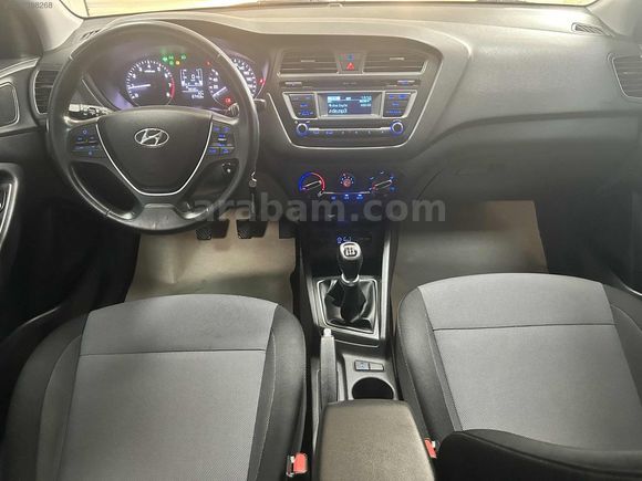 İ20 Style 85000 km hatasız.