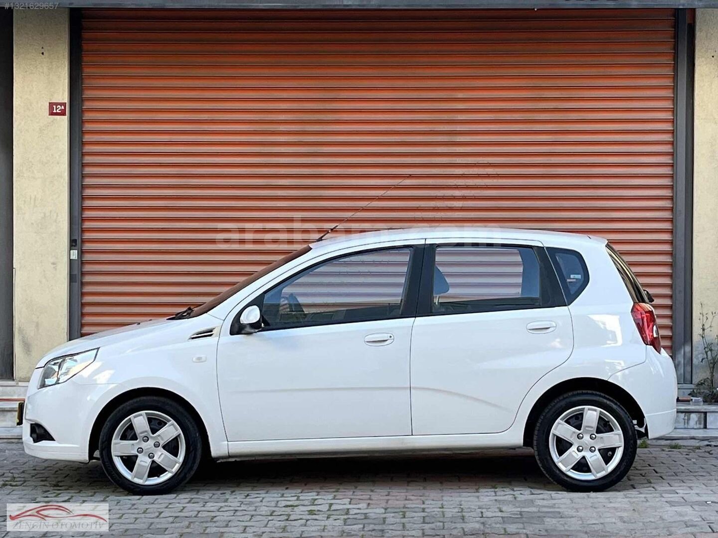 Galeriden Chevrolet Aveo 1.4 LS 2011 Model İstanbul 81.500 km Beyaz 3