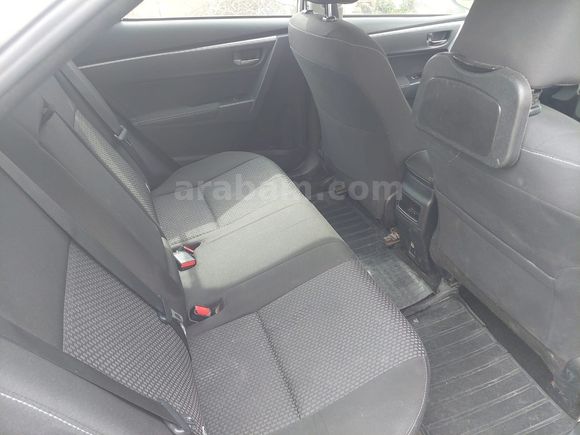 Sahibinden Toyota Corolla 1.6 Advance 2015 Model 