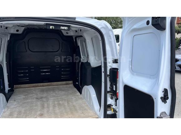 265.000TL PEŞİN 36 AY VADE 2024 MODEL HATASIZ FORD COURİER
