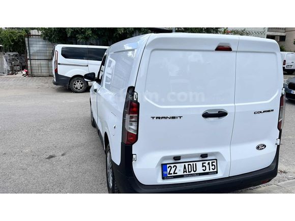 265.000TL PEŞİN 36 AY VADE 2024 MODEL HATASIZ FORD COURİER