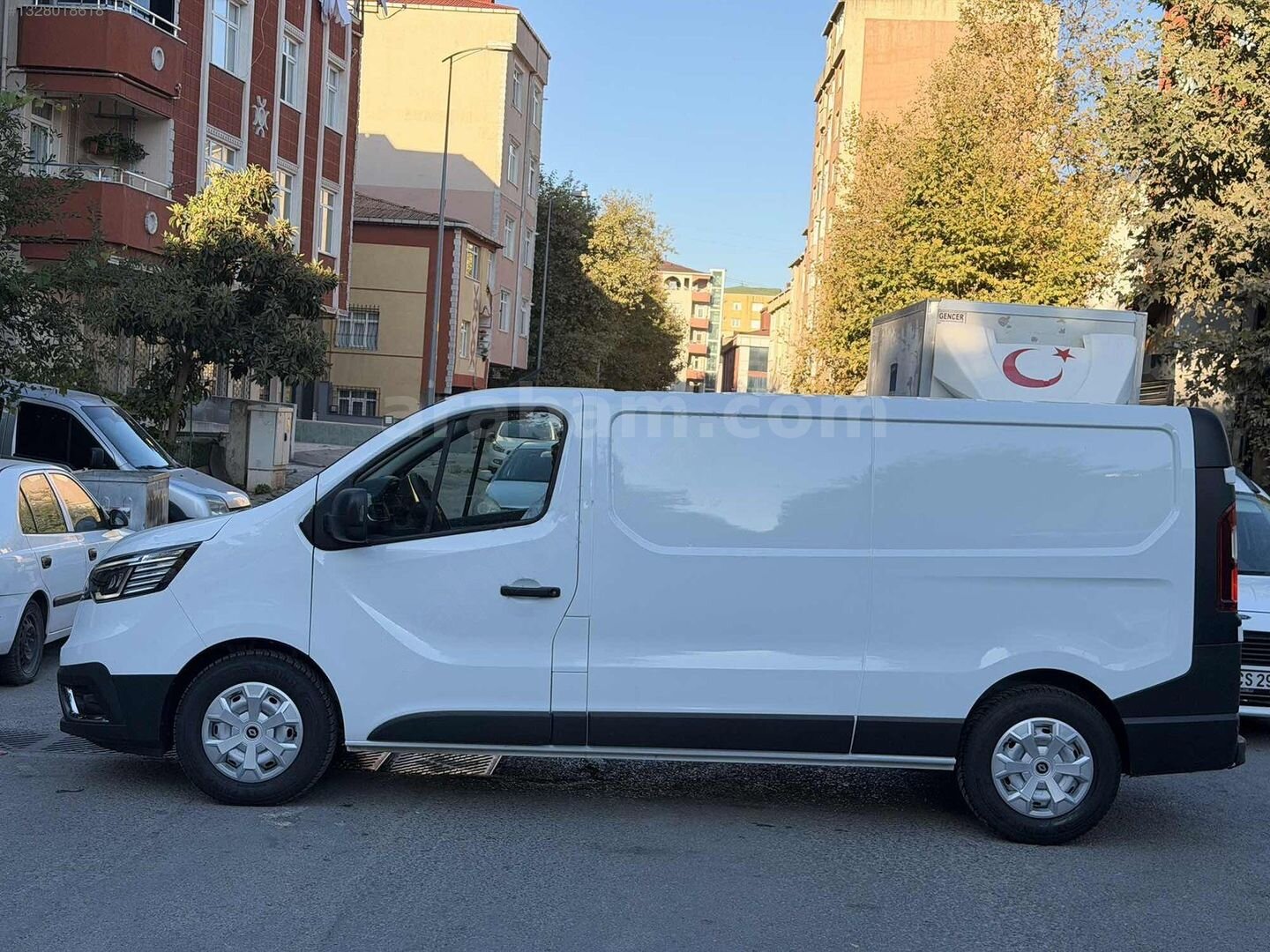Galeriden Renault Trafic 2.0 DCI Grand Confort 2025 Model İstanbul 38.000 km Beyaz 4
