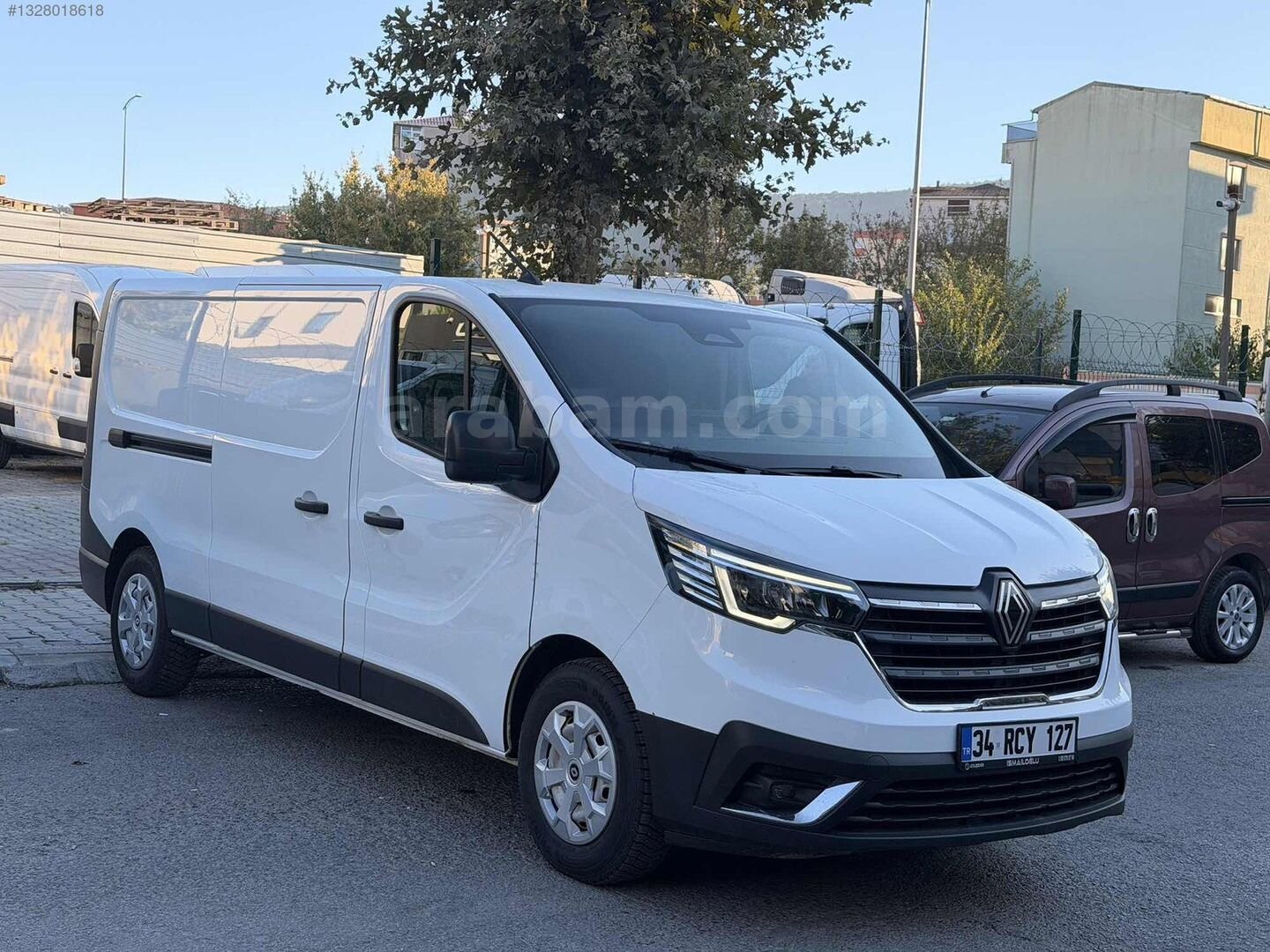 Galeriden Renault Trafic 2.0 DCI Grand Confort 2025 Model İstanbul 38.000 km Beyaz 1