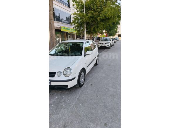 DEĞİŞENSİZ DÜŞÜK KM BENZİNLİ OTOMATİK 2004 POLO