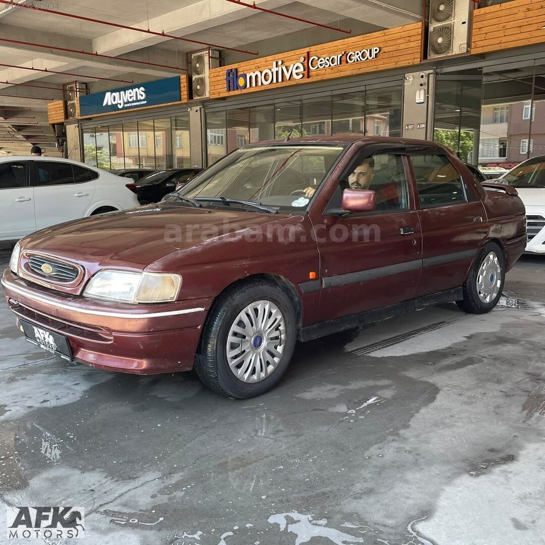Galeriden Ford Escort 1.6 CLX 1995 Model İstanbul 152.000 km Bordo 4