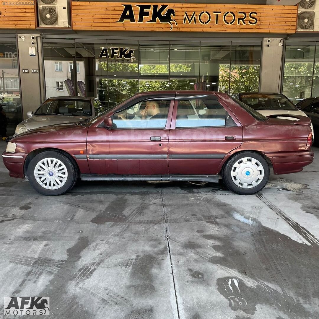 Galeriden Ford Escort 1.6 CLX 1995 Model İstanbul 152.000 km Bordo 6