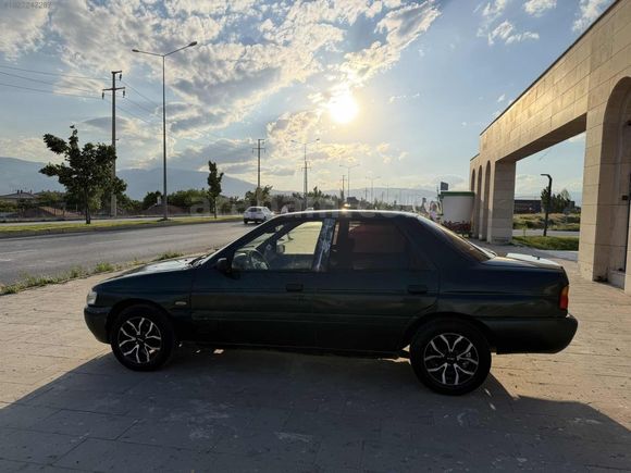 FIRSAT ARACI!! 1999- FORD ESCORT- LASTİK AKÜ SIFIR