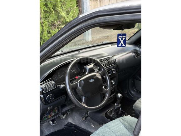 FORD ESKORT 1.6 CLX