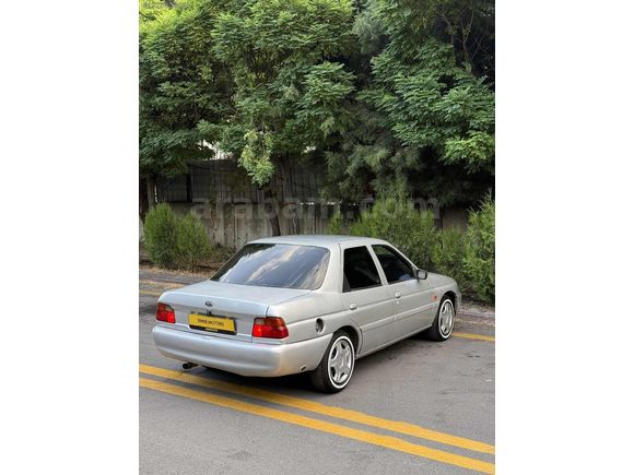 FORD ESKORT 1.6 CLX