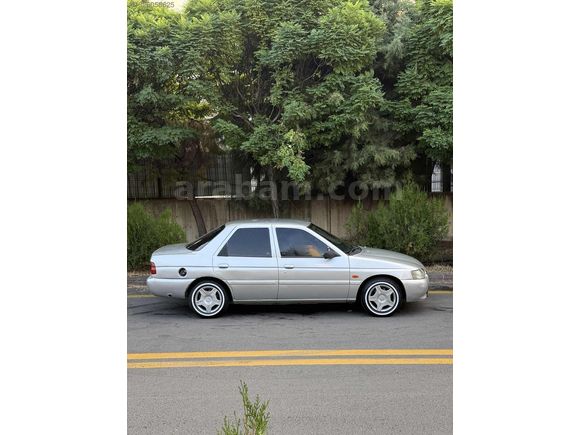 FORD ESKORT 1.6 CLX