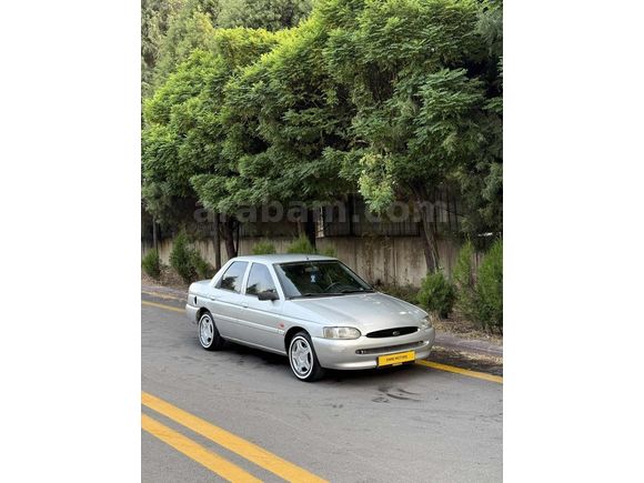 FORD ESKORT 1.6 CLX