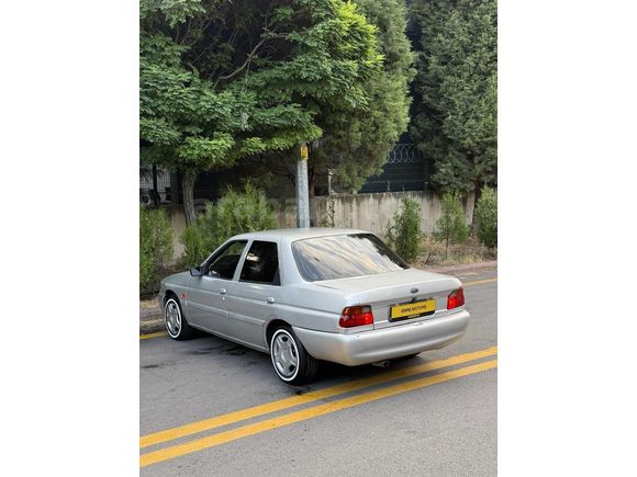 FORD ESKORT 1.6 CLX