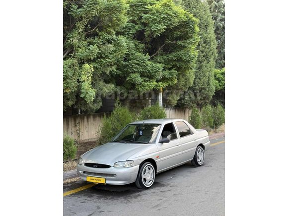 FORD ESKORT 1.6 CLX