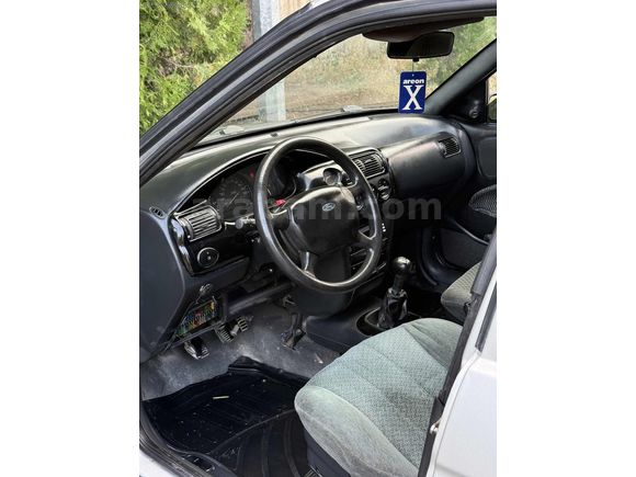 FORD ESKORT 1.6 CLX