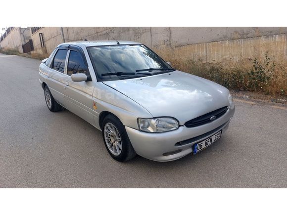ARABAM YOK DİYENE