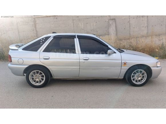 ARABAM YOK DİYENE