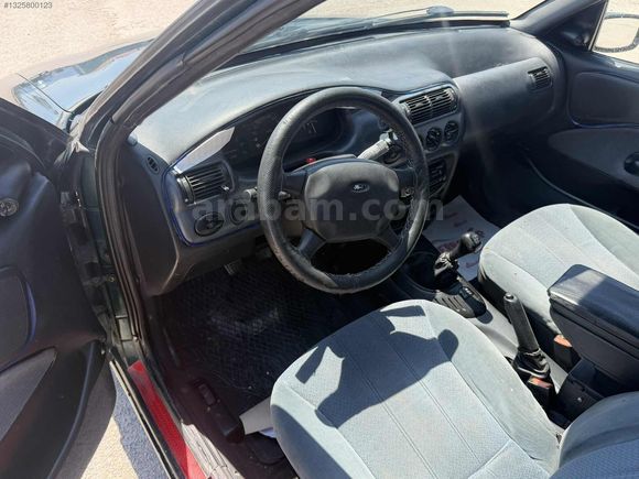 99 Ford eskort 1.6 CLX masrafsız bakımlı 195 bin km
