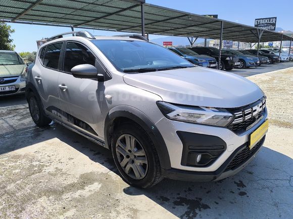 Galeriden Dacia Sandero 1.0 TCe Essential 2023 Model Balıkesir