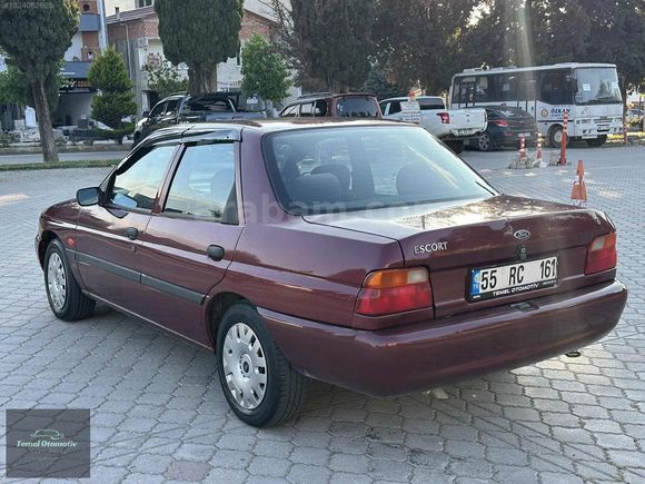 Tavan Bagaj boyasız çok temiz 1.6zetec