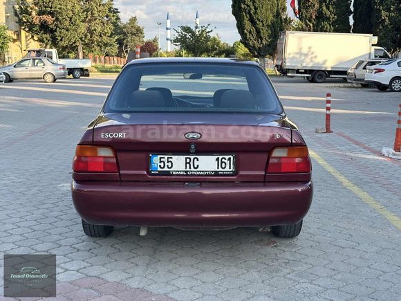 Tavan Bagaj boyasız çok temiz 1.6zetec