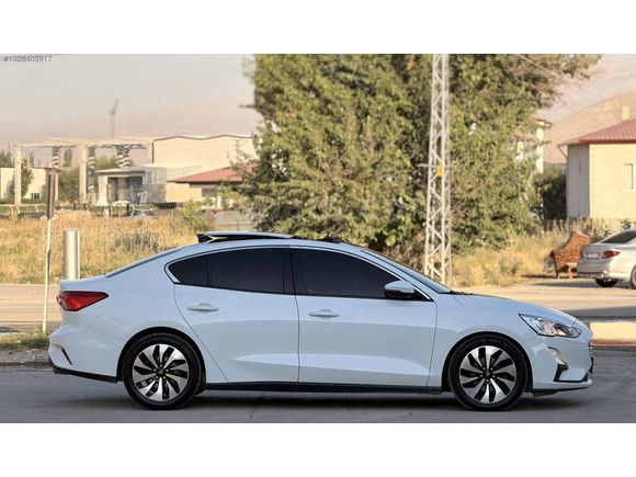 HATASIZ BOYASIZ CAM TAVAN DÜŞÜK KM SIFIR KONDİSYON