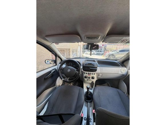 ALTINTOP GARAJDAN 2004 MODEL FİAT PUNTO