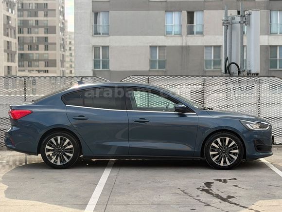 FORD/FOCUS/2024/TİTANİUM STİL/HATASIZ/BOYASIZ/TRAMERSİZZ