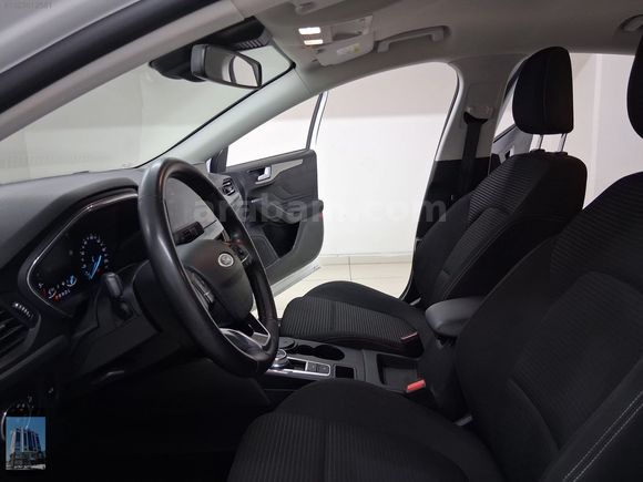 YÜCELER OTO'DAN 2023 FORDFOCUS 1.5 TİTANİUM STİL KDV%20 HATASIZ