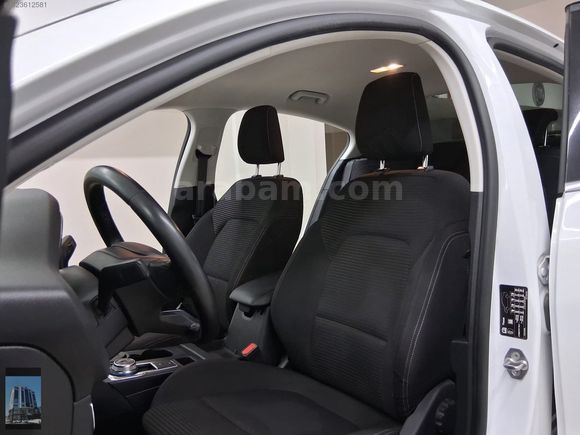 YÜCELER OTO'DAN 2023 FORDFOCUS 1.5 TİTANİUM STİL KDV%20 HATASIZ