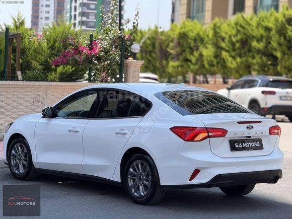 2024-25 ÇIKIŞLI FOCUS 1.5 EcoBlue TİTANİUM STİL BOYASIZ S.BAKIM