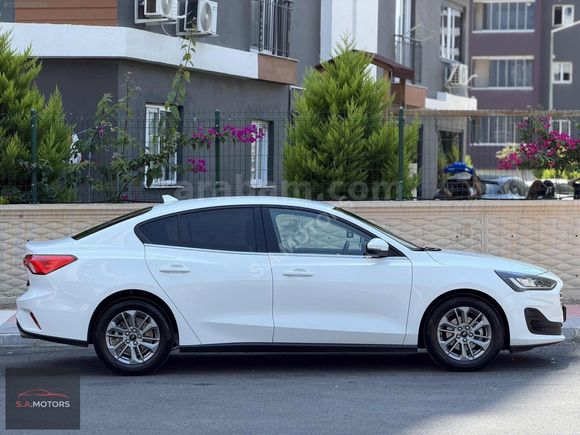 2024-25 ÇIKIŞLI FOCUS 1.5 EcoBlue TİTANİUM STİL BOYASIZ S.BAKIM