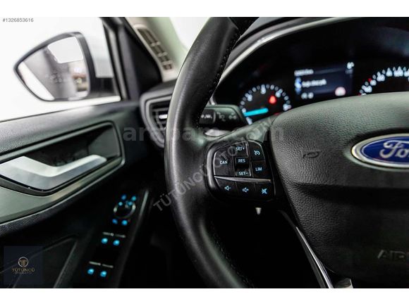 2025 FORD FOCUS 1.5 DİZEL 115HP TİTANİUM STİL HATASIZ BOYASIZ%20