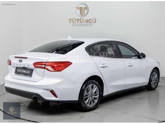 2025 FORD FOCUS 1.5 DİZEL 115HP TİTANİUM STİL HATASIZ BOYASIZ%20