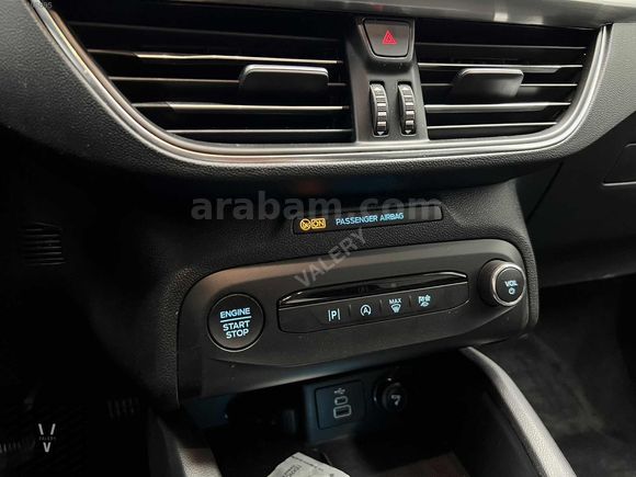 -VALERY- Boyasız 2025 1.5 EcoBlue 11.000Km Titanium Stil Focus