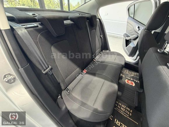 GALERİ 3S'DEN 2025 FORD FOCUS 1.5 ECOBLUE TİTANYUM STİL 6.800KM