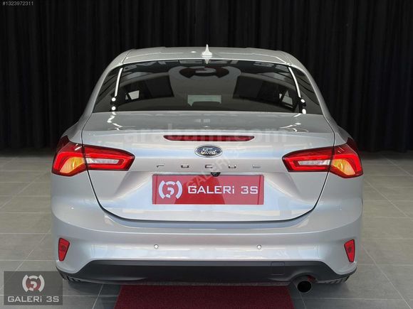 GALERİ 3S'DEN 2025 FORD FOCUS 1.5 ECOBLUE TİTANYUM STİL 6.800KM