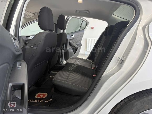 GALERİ 3S'DEN 2025 FORD FOCUS 1.5 ECOBLUE TİTANYUM STİL 6.800KM