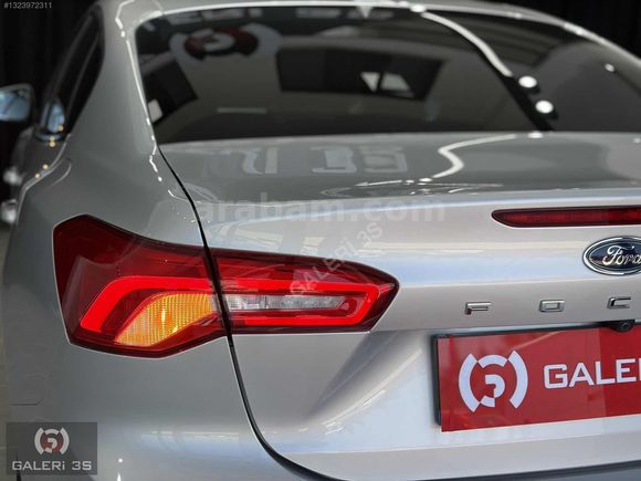 GALERİ 3S'DEN 2025 FORD FOCUS 1.5 ECOBLUE TİTANYUM STİL 6.800KM