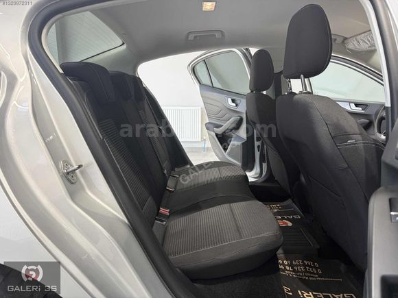 GALERİ 3S'DEN 2025 FORD FOCUS 1.5 ECOBLUE TİTANYUM STİL 6.800KM